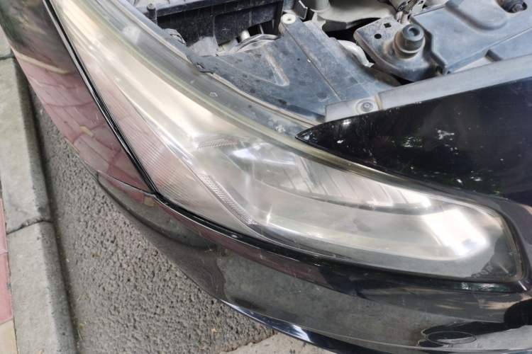 Used Chevrolet Cruze 2015 1.5L Classic SL MT Right Front Headlight