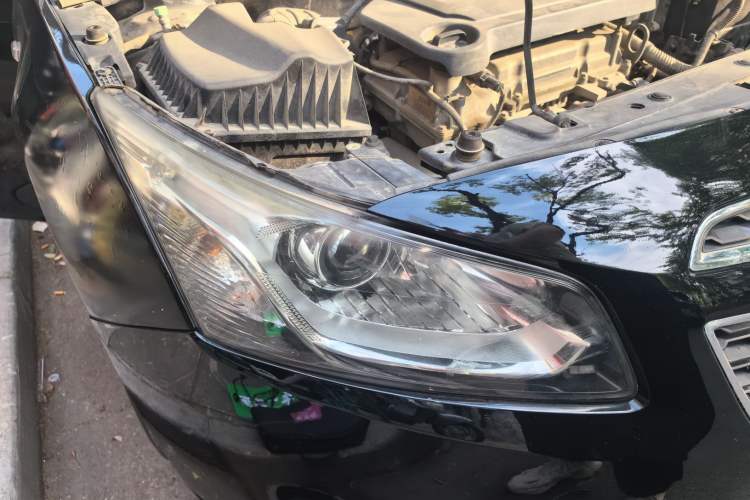 Used Chevrolet Cruze 2015 1.5L Classic SL MT Right Front Headlight