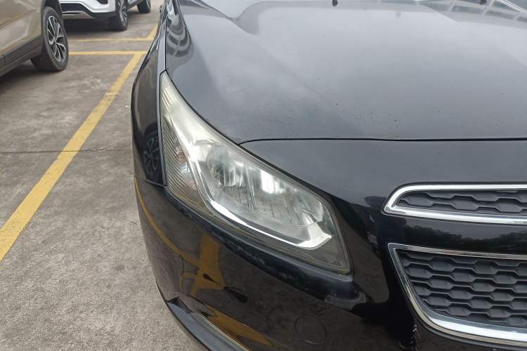 Used Chevrolet Cruze 2015 1.5L Classic SE MT Right Front Headlight