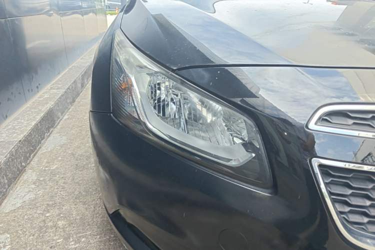 Used Chevrolet Cruze 2015 1.5L Classic SL MT Right Front Headlight