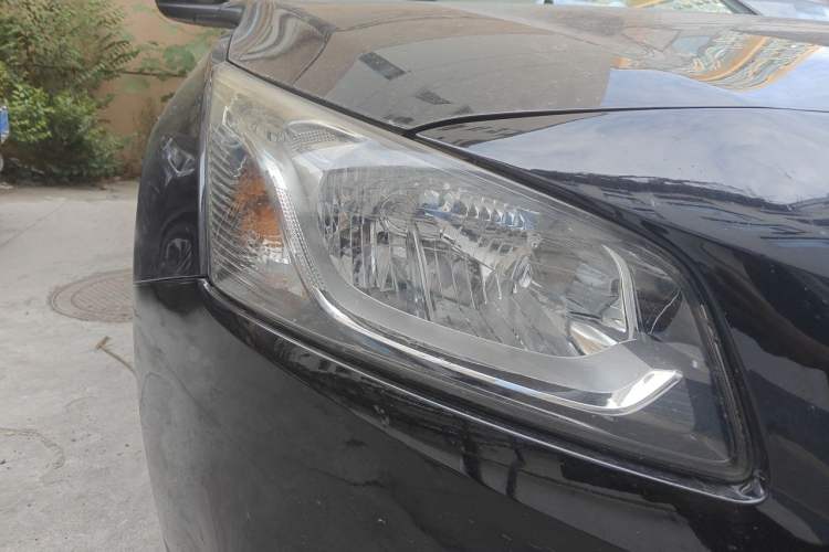Used Chevrolet Cruze 2015 1.5L Classic SE MT Right Front Headlight