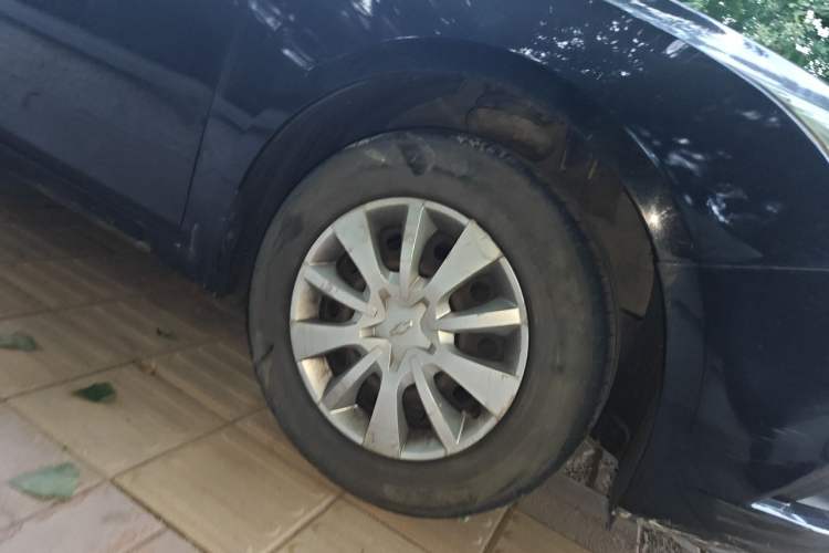 Used Chevrolet Cruze 2015 1.5L Classic SL MT Right Front Wheel Hub