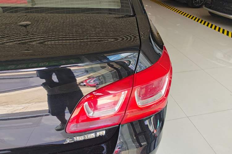 Used Chevrolet Cruze 2015 1.5L Classic SE MT Right Rear Taillight