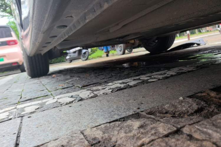 Used Chevrolet Cruze 2015 1.5L Classic SL MT Right Side Sill