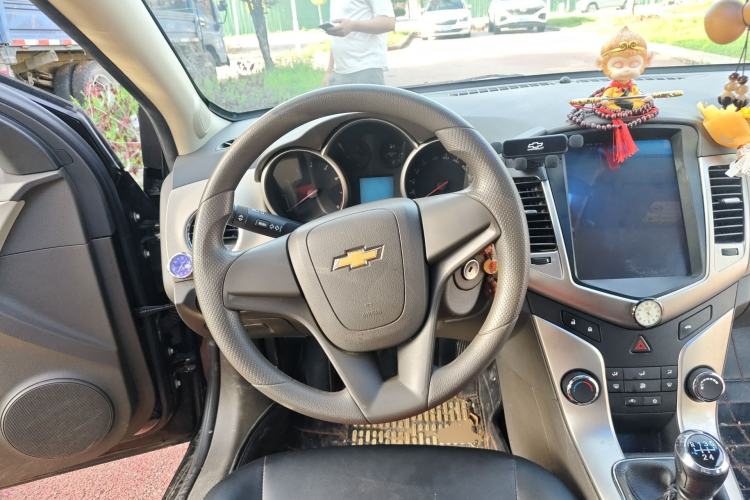 Used Chevrolet Cruze 2015 1.5L Classic SL MT Steering Wheel