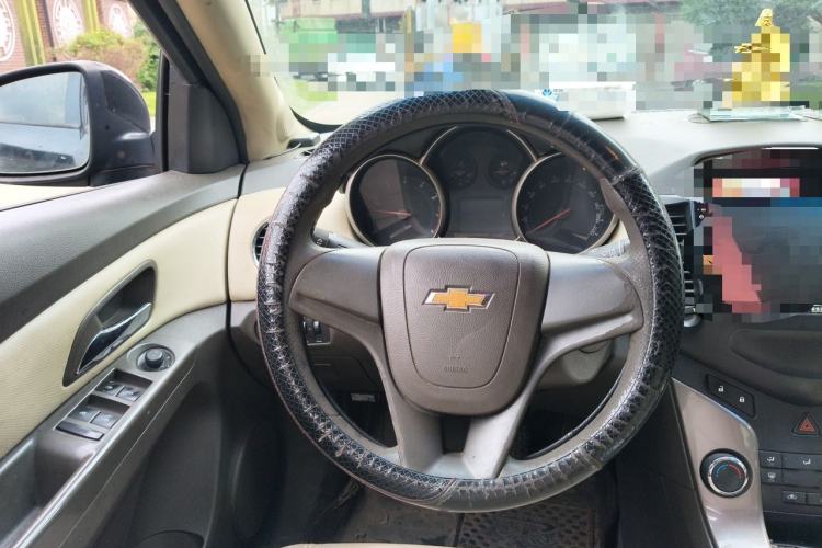 Used Chevrolet Cruze 2015 1.5L Classic SE AT Steering Wheel