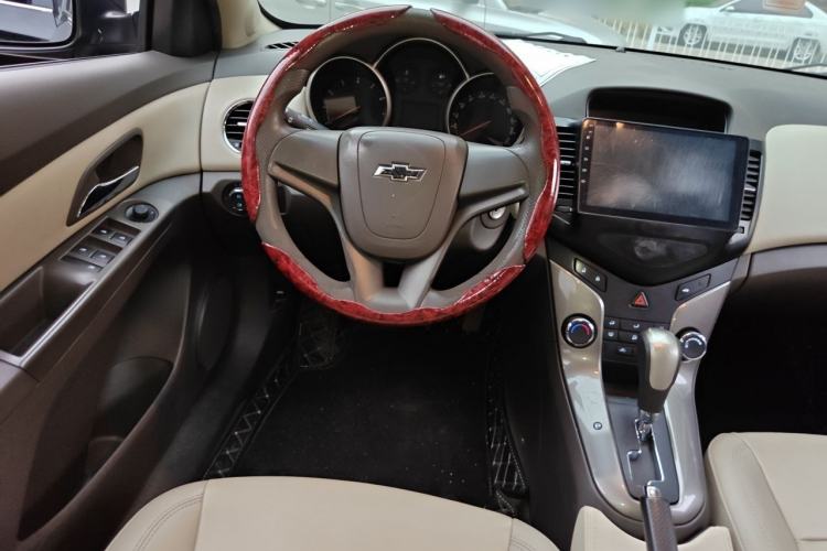 Used Chevrolet Cruze 2015 1.5L Classic SE AT Steering Wheel