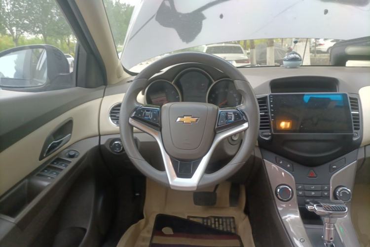 Used Chevrolet Cruze 2015 1.5L Classic SE AT Steering Wheel