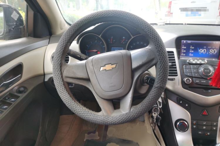 Used Chevrolet Cruze 2015 1.5L Classic SL MT Steering Wheel