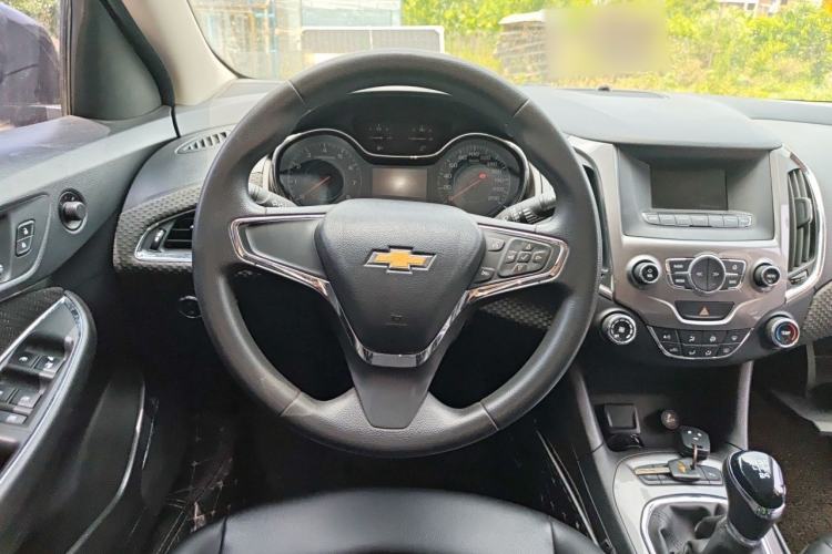 Used Chevrolet Cruze 2015 1.5L Manual Elite Edition Steering Wheel