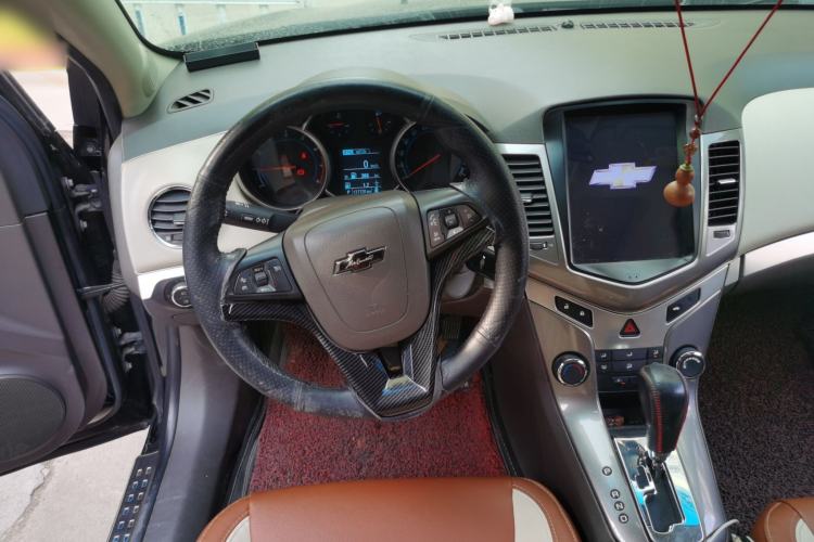 Used Chevrolet Cruze 2015 1.5L Classic SE AT Steering Wheel