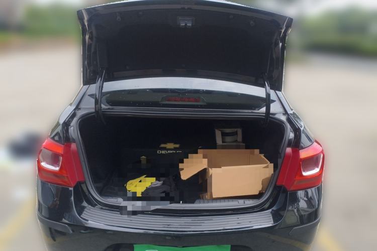 Used Chevrolet Cruze 2015 1.5L Classic SE MT Trunk