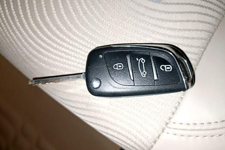Used Chevrolet Cruze 2015 1.5L Classic SE AT Vehicle Key