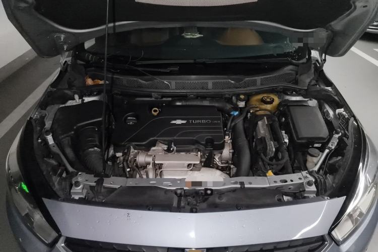 Used Chevrolet Cruze 2015 1.4T DCG Flagship Edition Engine Bay