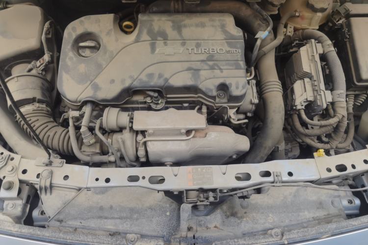 Used Chevrolet Cruze 2015 1.4T DCG Flagship Edition Engine Bay