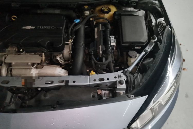 Used Chevrolet Cruze 2015 1.4T DCG Flagship Edition Engine Bay Left