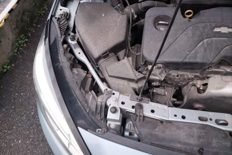 Used Chevrolet Cruze 2015 1.5L Automatic Luxury Edition Engine Bay Right