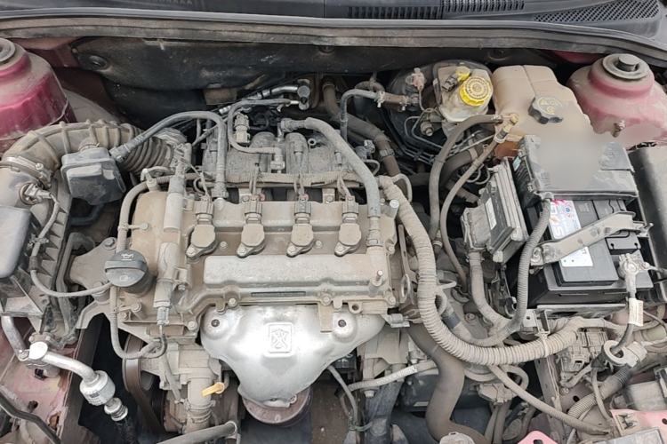 Used Chevrolet Cruze 2015 1.5L Classic SE AT Engine Bay