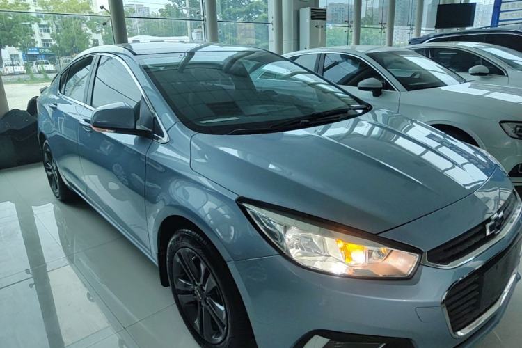 Used Chevrolet Cruze 2015 1.4T DCG Luxury Edition Exterior 1
