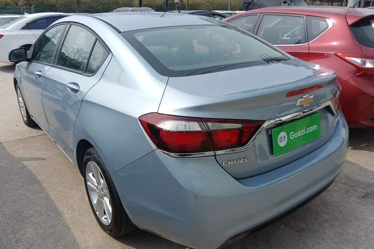 Used Chevrolet Cruze 2015 1.5L Automatic Luxury Edition Exterior 2