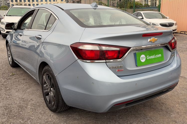 Used Chevrolet Cruze 2015 1.4T DCG Flagship Edition Exterior 2