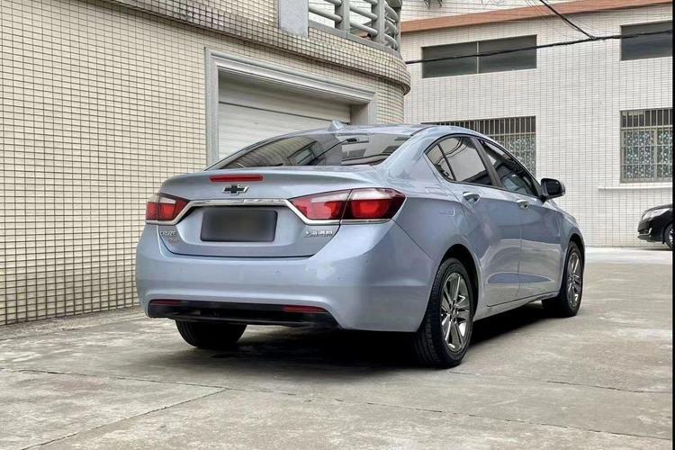Used Chevrolet Cruze 2015 1.4T DCG Luxury Edition Exterior 4