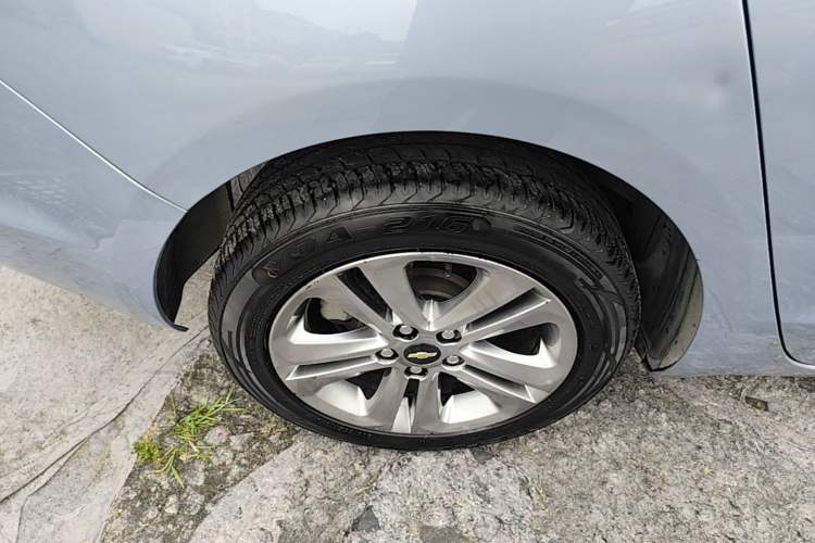 Used Chevrolet Cruze 2015 1.4T DCG Flagship Edition Exterior 5