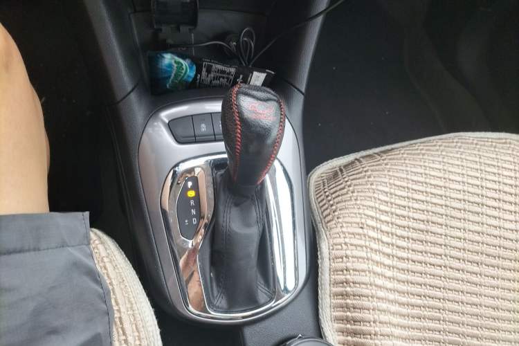Used Chevrolet Cruze 2015 1.5L Automatic Luxury Edition Gear Lever