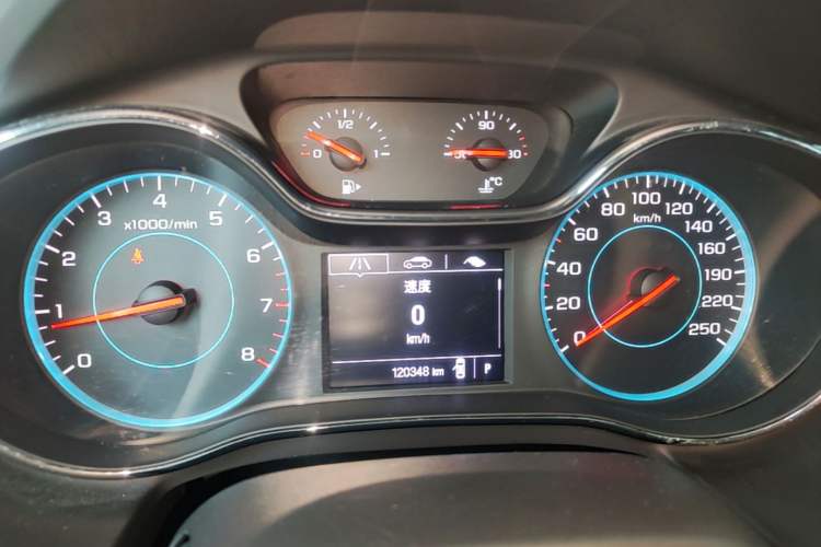 Used Chevrolet Cruze 2015 1.4T DCG Luxury Edition Instrument Cluster