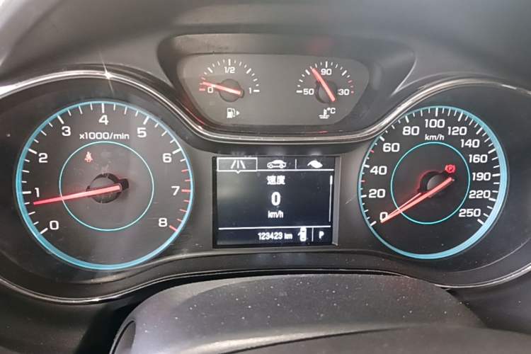 Used Chevrolet Cruze 2015 1.5L Automatic Luxury Edition Instrument Cluster