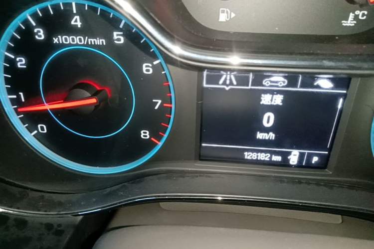 Used Chevrolet Cruze 2015 1.5L Automatic Fashion Navigation Edition Instrument Cluster