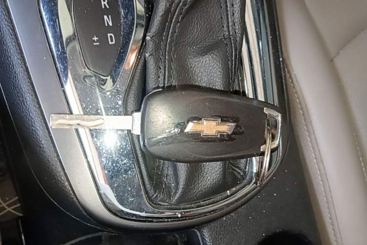 Used Chevrolet Cruze 2015 1.5L Automatic Luxury Edition Interior 1