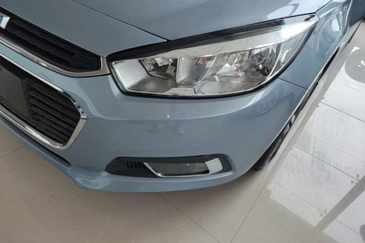 Used Chevrolet Cruze 2015 1.4T DCG Luxury Edition Left Front Headlight