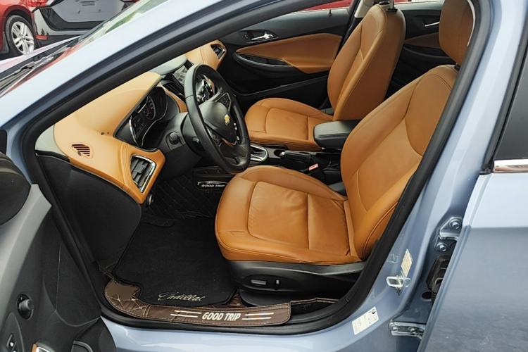 Used Chevrolet Cruze 2015 1.4T DCG Flagship Edition Left Front Seat