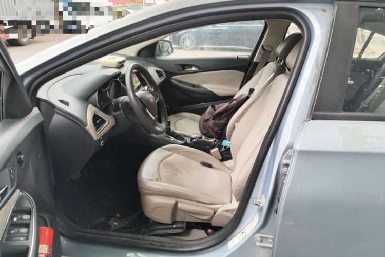 Used Chevrolet Cruze 2015 1.5L Automatic Luxury Edition Left Front Seat