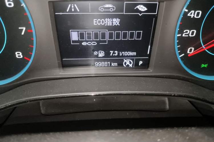 Used Chevrolet Cruze 2015 1.4T DCG Flagship Edition Odometer Close Up