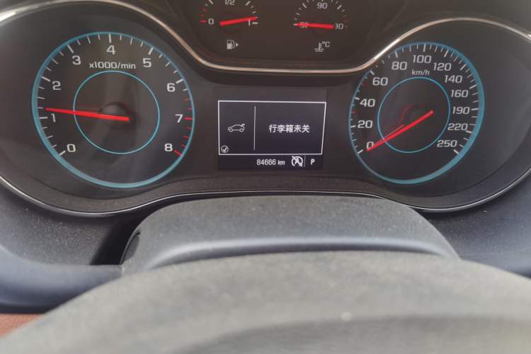 Used Chevrolet Cruze 2015 1.4T DCG Flagship Edition Odometer Close Up