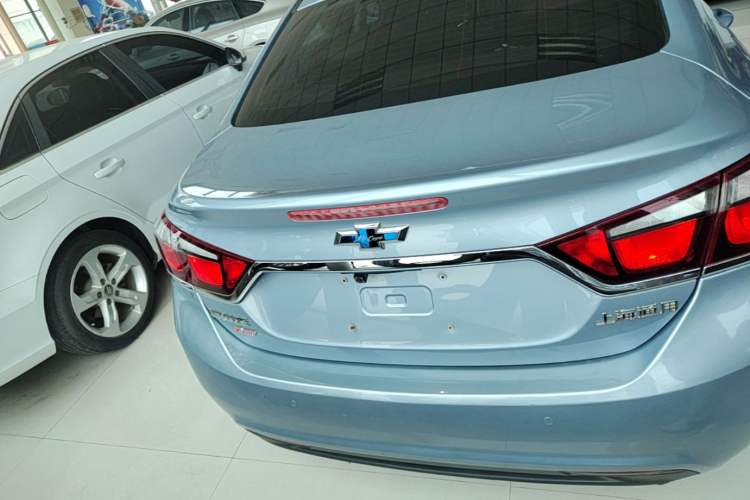 Used Chevrolet Cruze 2015 1.4T DCG Luxury Edition Rear