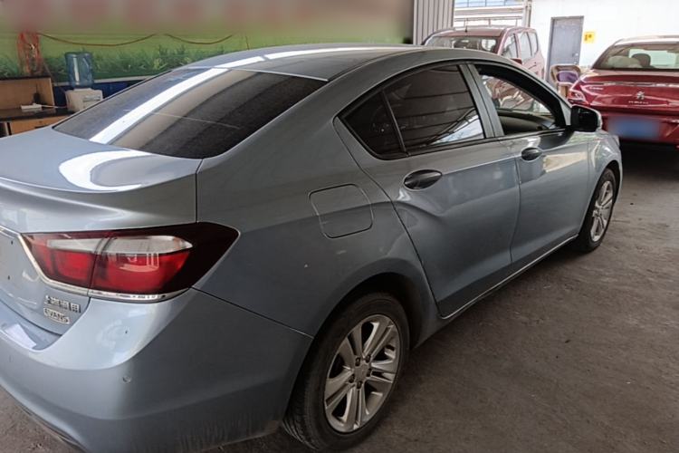 Used Chevrolet Cruze 2015 1.5L Automatic Luxury Edition Rear Right 45 Deg