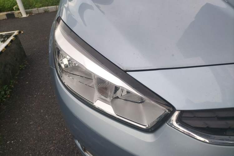 Used Chevrolet Cruze 2015 1.5L Automatic Luxury Edition Right Front Headlight