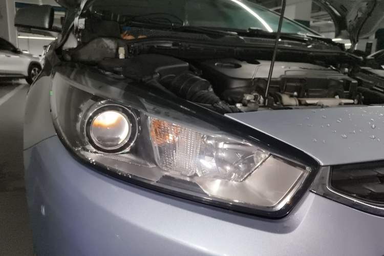 Used Chevrolet Cruze 2015 1.4T DCG Flagship Edition Right Front Headlight