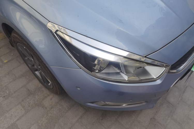 Used Chevrolet Cruze 2015 1.4T DCG Flagship Edition Right Front Headlight