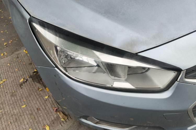 Used Chevrolet Cruze 2015 1.5L Automatic Luxury Edition Right Front Headlight