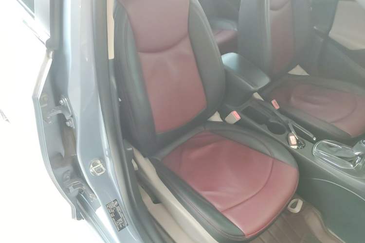 Used Chevrolet Cruze 2015 1.4T DCG Luxury Edition Right Front Seat