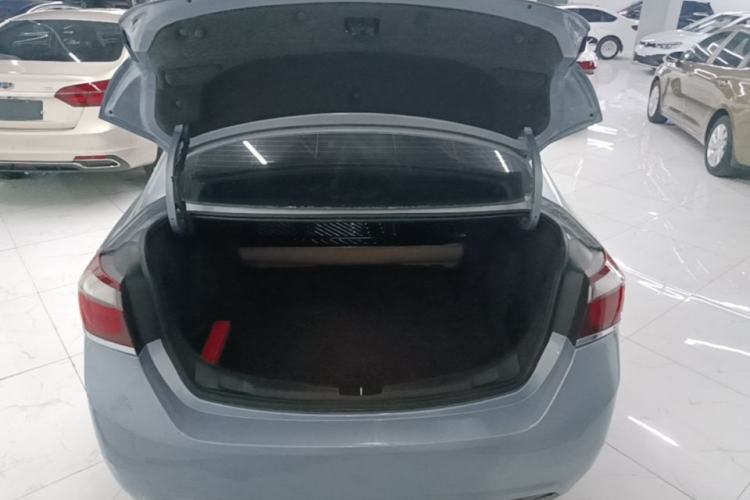 Used Chevrolet Cruze 2015 1.5L Automatic Fashion Navigation Edition Trunk
