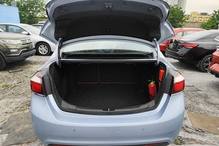 Used Chevrolet Cruze 2015 1.4T DCG Flagship Edition Trunk