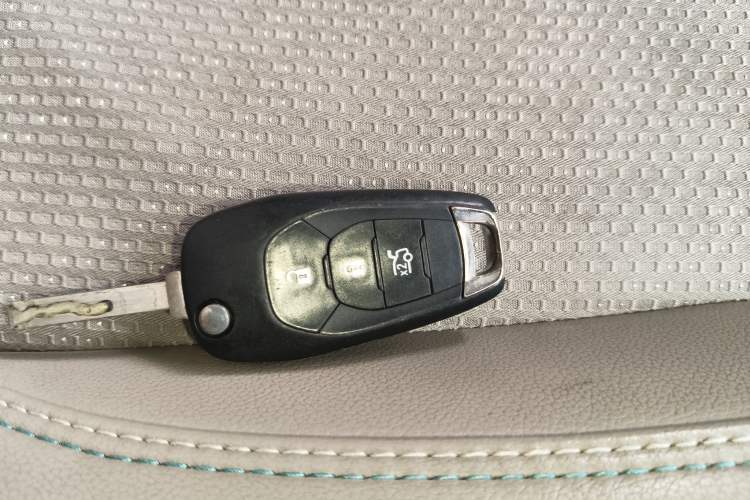 Used Chevrolet Cruze 2015 1.5L Automatic Luxury Edition Vehicle Key