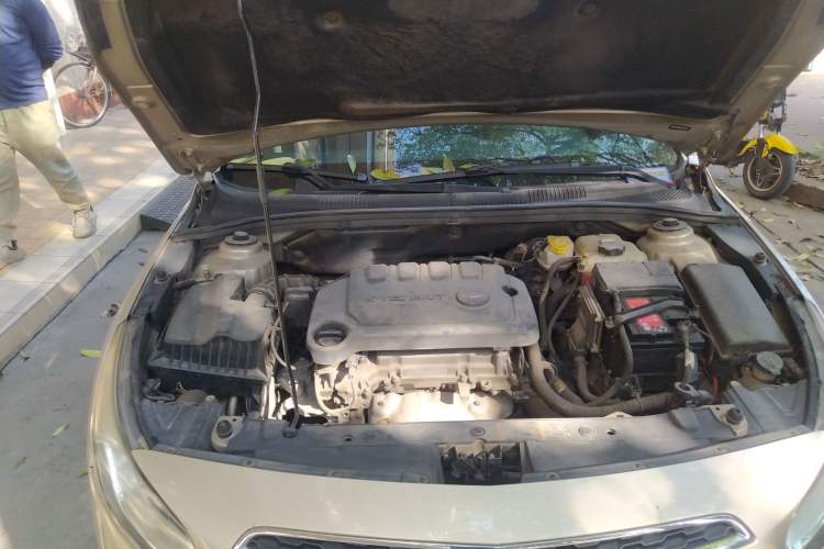 Used Chevrolet Cruze 2015 1.5L Classic SE AT Engine Bay Right