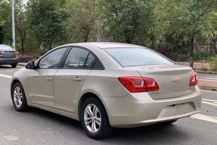 Used Chevrolet Cruze 2015 1.5L Classic SE AT Exterior 5