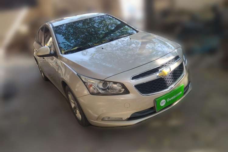 Used Chevrolet Cruze 2015 1.5L Classic SE AT Front Right 45 Deg